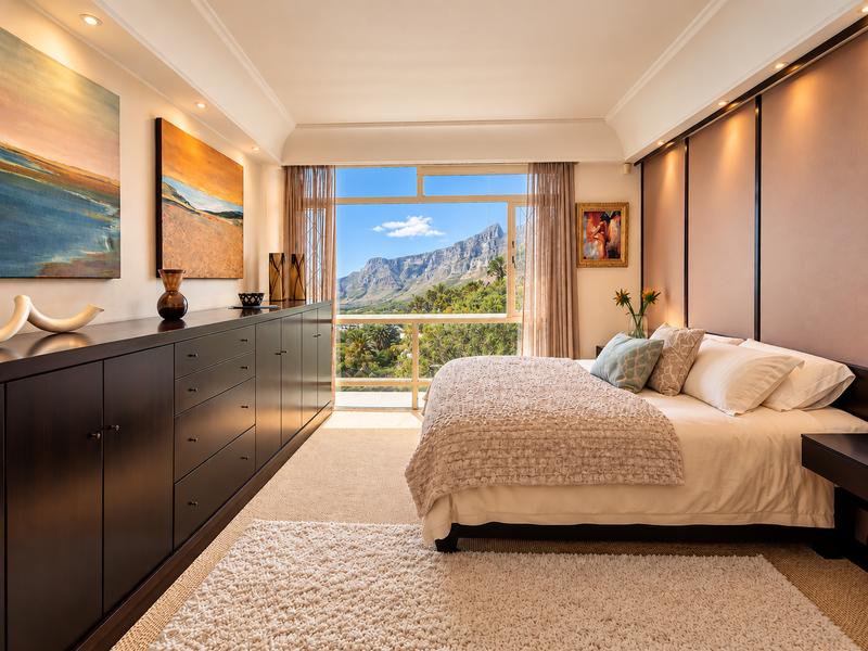 1 Bedroom Property for Sale in Tamboerskloof Western Cape